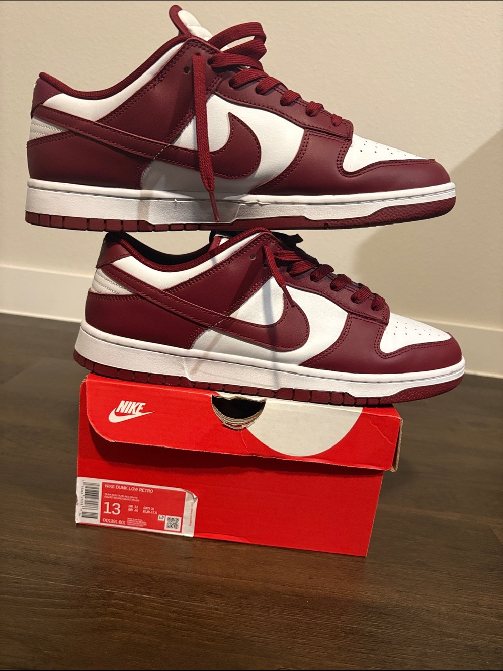 Nike Men’s Dunk Low Retro - White & Burgundy/Maroon
